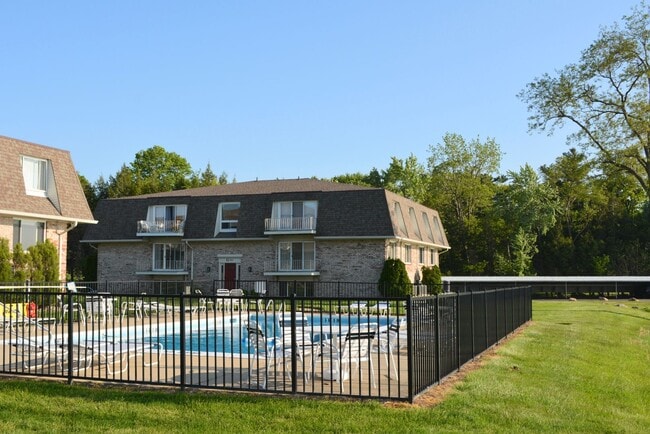 Photo - 3622 Lakeshore Dr