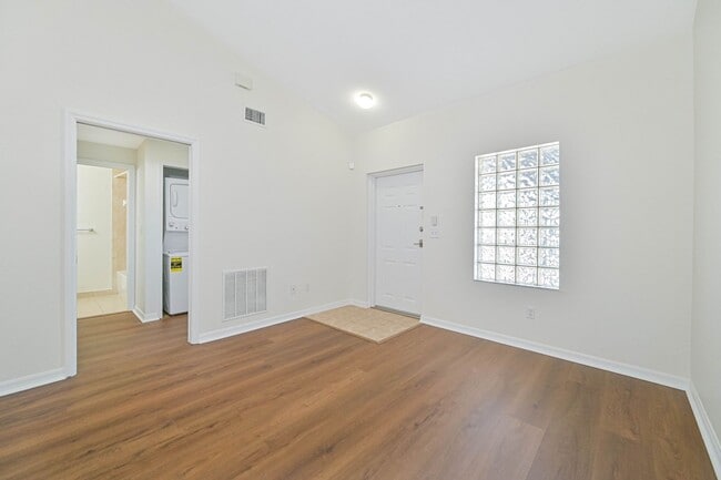 Photo - ~2 bed/2 bath UPDATED condo at The Cove on Six Mile