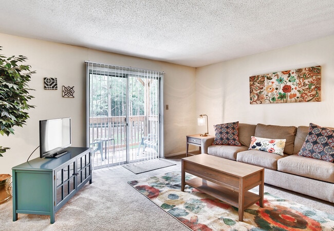 Building Photo - The Pointe Rental