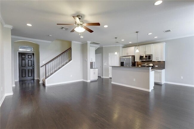 Building Photo - 13400 Briarwick Dr Unit 2502 Rental