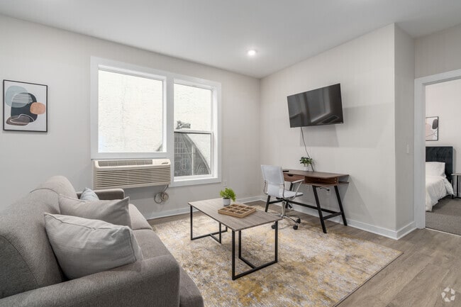 1BR, 1BA - 603SF - Living Room - Fairmount Square