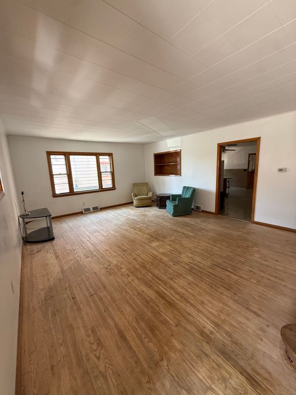 170 King St Unit 1