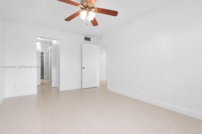 Photo - 1740 Jefferson Ave Unit 8