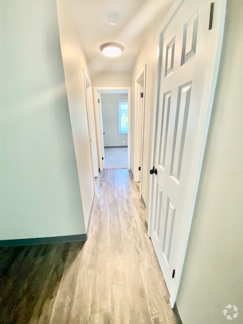 Building Photo - 1715 Edgewood Dr NW Unit 1715-04 Rental