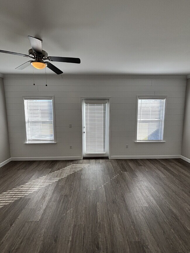 Photo - 1824 Stable Ln Apartamento