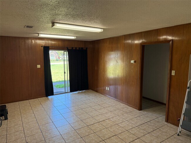 Photo - 1905 10th St