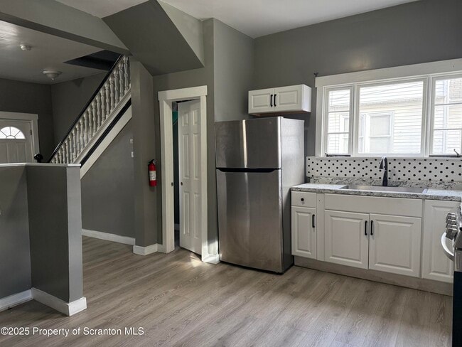 Photo - 2204 Golden Ave