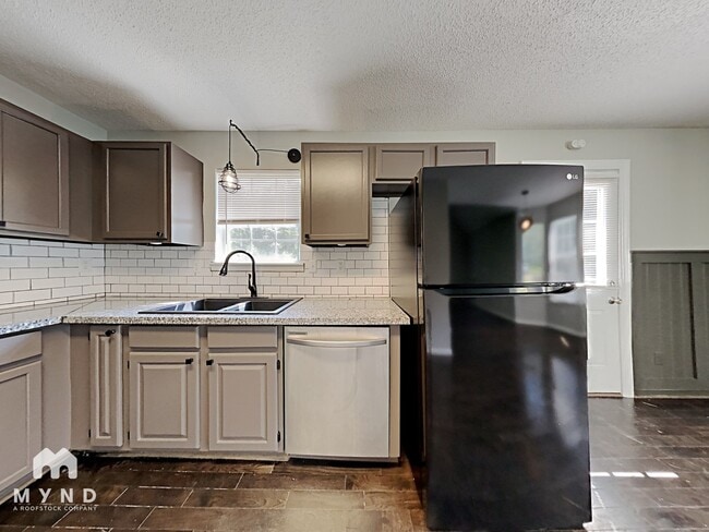 Photo - 1021 Medina Dr