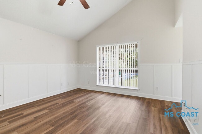 Photo - 16035 Tower Bridge Ave