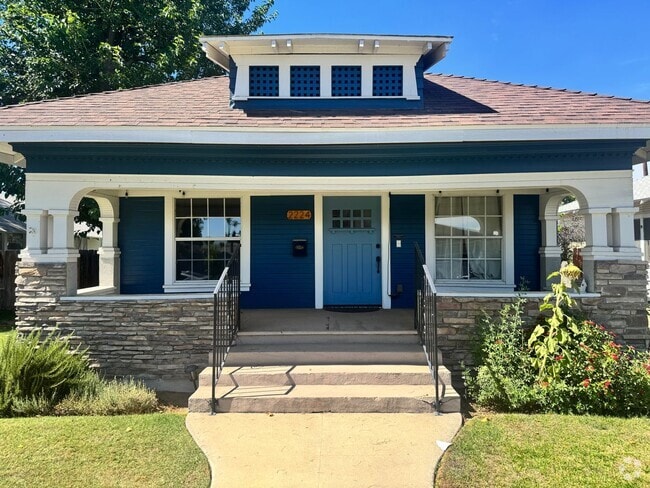 Building Photo - Oleander Beauty! Rental