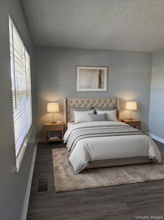 Photo - STERLING COURT APARTMENTS