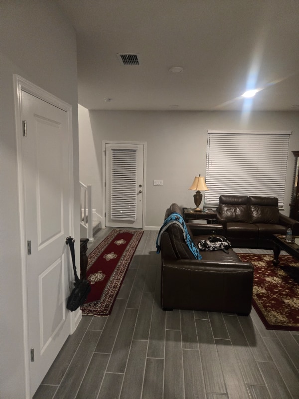 Building Photo - 1391 Mount Royal Dr