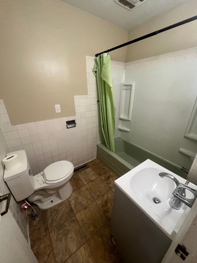 Photo - 414 Harrison St