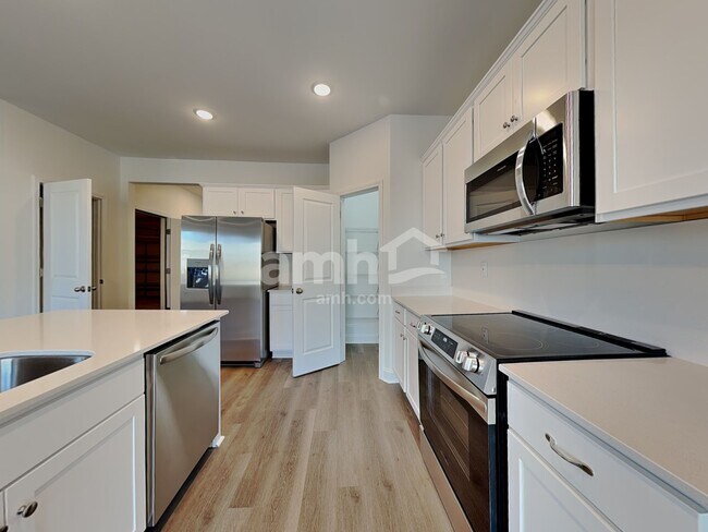 Photo - 6034 Rosemore Ln