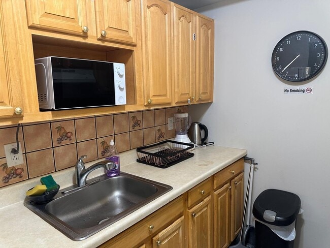 Photo - 305 E Mt Eden Ave Unit Apt 3