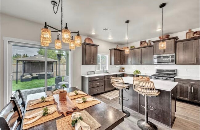 Photo - 16496 Pine Creek Dr