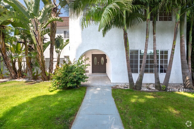 Building Photo - 3026 Inglewood Blvd Rental