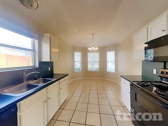 Photo - 7548 Ashcroft Cir