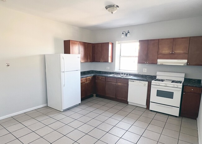 Photo - 6143 S Woodlawn Ave