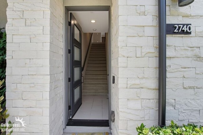 Photo - Modern and Stylish 2Bdm 2.5Ba Home in the Civita Community of Mission Valley!