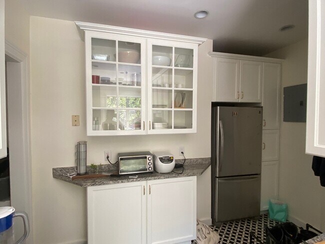 Photo - 21 Chauncy St Unit 3