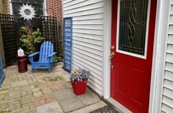389 E Deerpath Rd