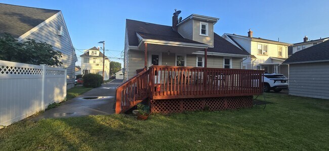 103 Orono St