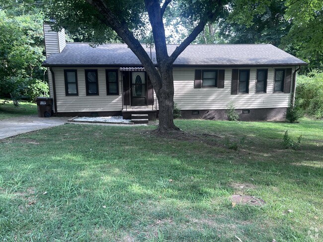 Building Photo - 1927 Wickham Ave Rental