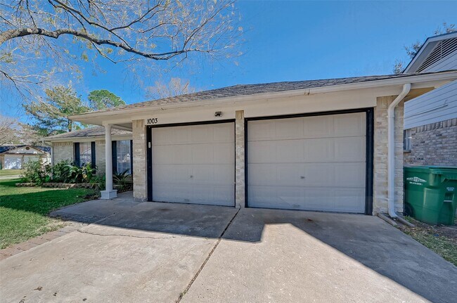 Photo - 1003 Shadow Mountain Dr