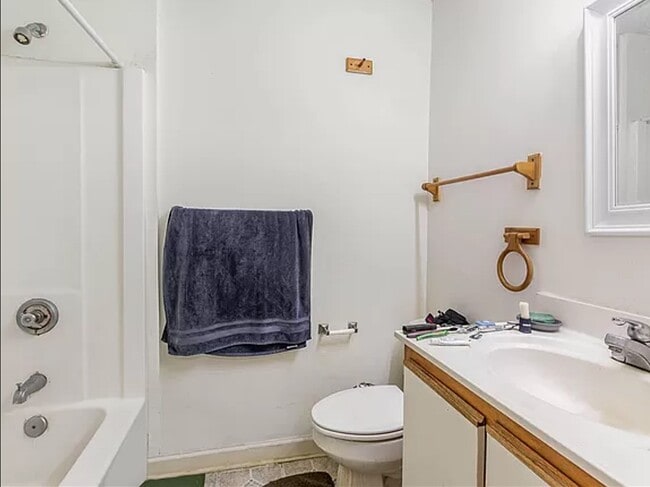 Photo - 303 Smith Level Rd Unit B14