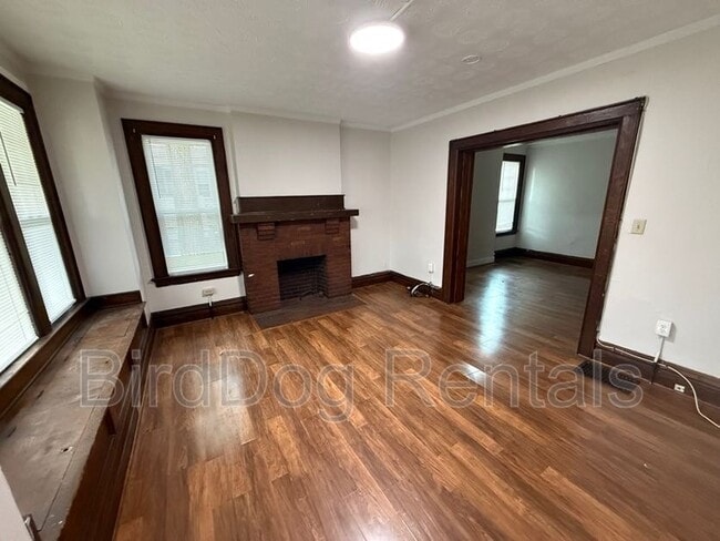 215 E 14th Ave