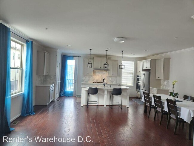 4 br, 3.5 bath House - 22210 Cabin Branch Ave - 4 br, 3.5 bath House - 22210 Cabin Branch Ave