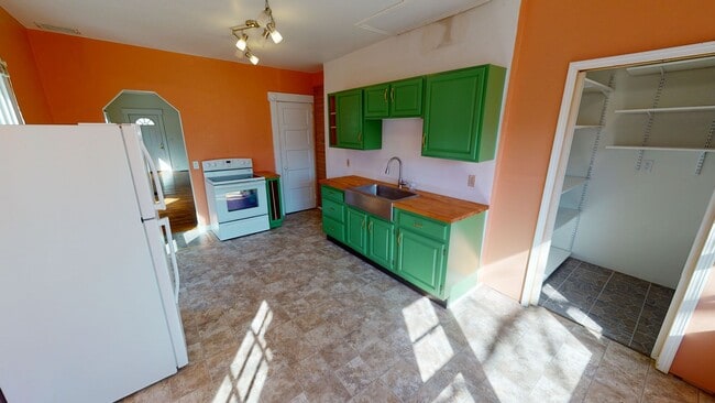 Photo - John Glenn 1450-1452 Unidad 1452