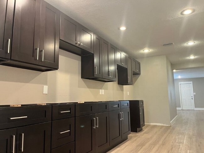 Photo - 1539 Hialeah St