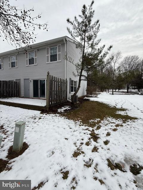 Building Photo - 11 Sycamore Ct