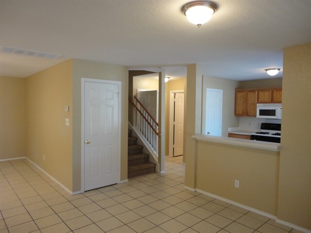 Photo - 1237 Vincent Pl