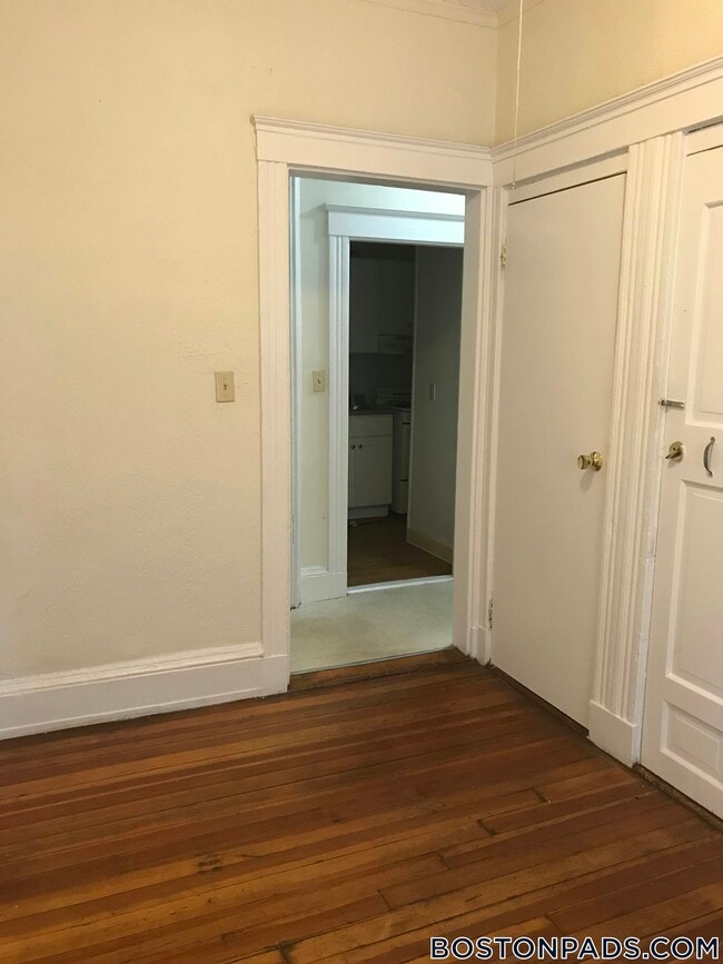 Photo - 128 Allston St Unidad side