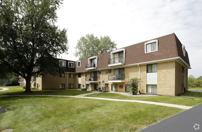 Carriage Creek Apartments - Carriage Creek Apartments