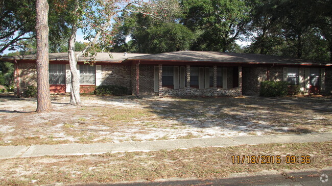 Building Photo - 732 Overbrook Dr Rental