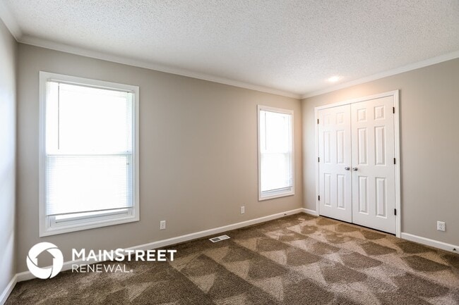 Photo - 11847 W 99th Terrace