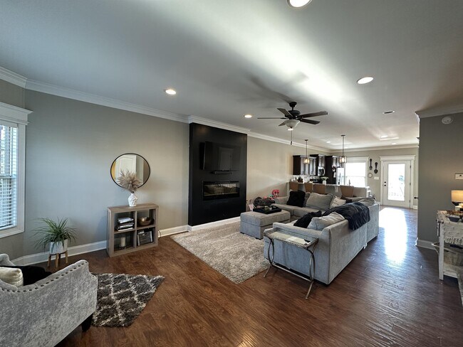 Photo - 154 Mallard Ln