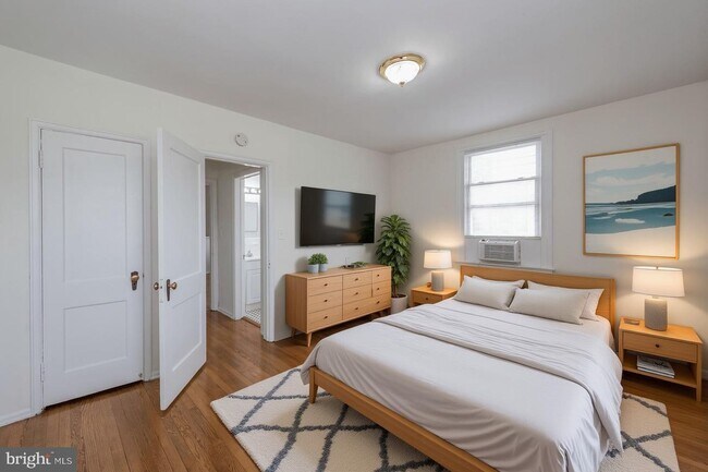 Photo - SPECIAL: WAIVED SECURITY DEPOSIT FOR QUALIFIED CANDIATES FOR 6/30 OR SOONER MOVE IN!