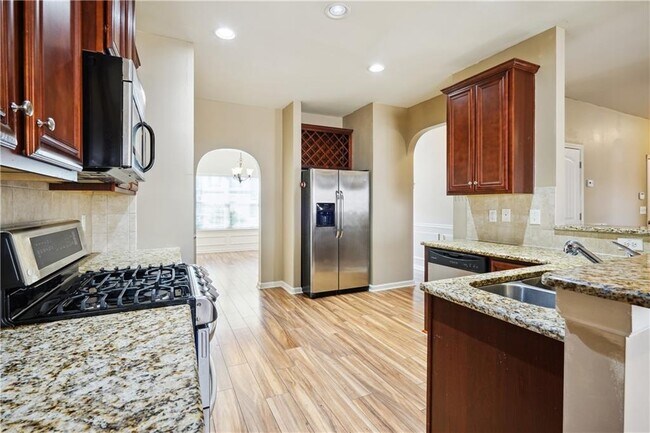 Photo - 7655 Wrotham Cir