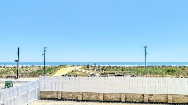 Photo - 108 S Montpelier Ave