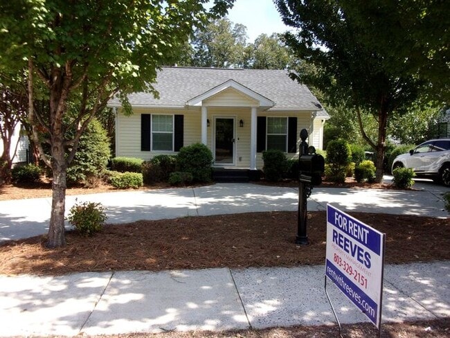 Beautifully Landscaped 2 Bedroom 1 Bath Home in College Park