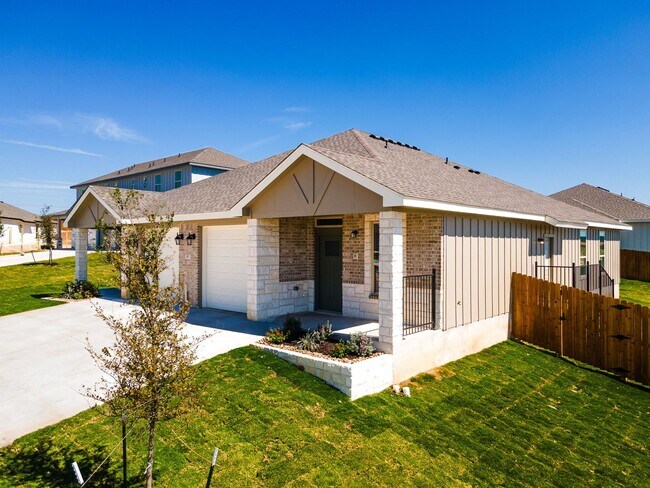 Photo - 1 MONTH FREE RENT!!! Unit 102 Levi Court
