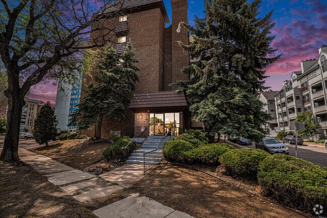 Building Photo - 4110 Hale Pkwy Rental