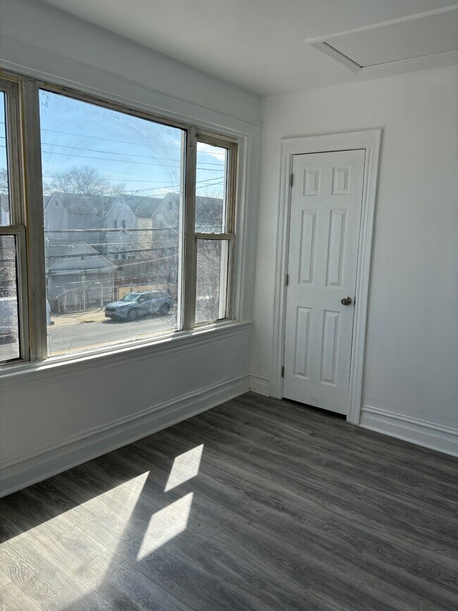 Photo - 126-15 103 Casa