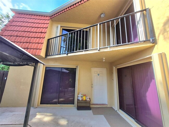 Photo - 23106 Oxford Pl