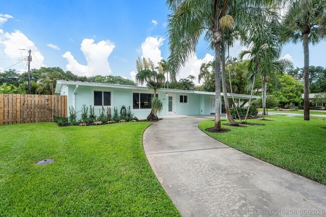Photo - 945 Westwind Dr